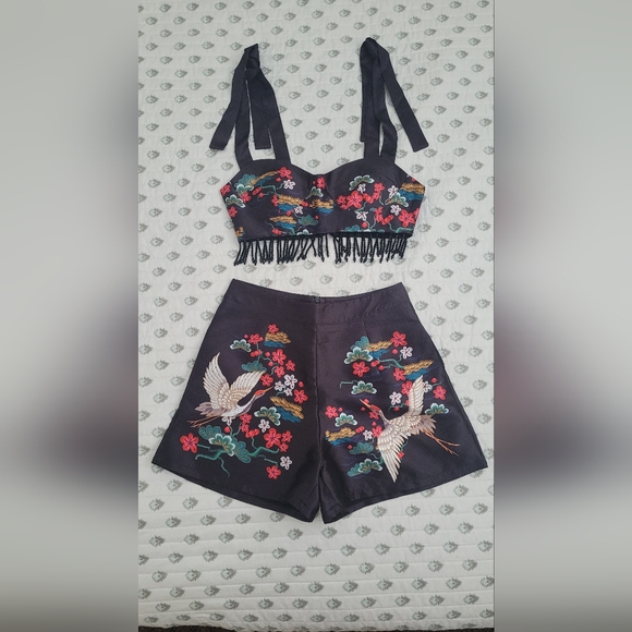 Matching Set Brallet and Shorts - Picture 8 of 10